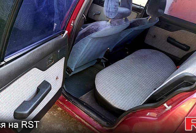 Красный Опель Кадет, объемом двигателя 1.6 л и пробегом 0 тыс. км за 1350 $, фото 9 на Automoto.ua