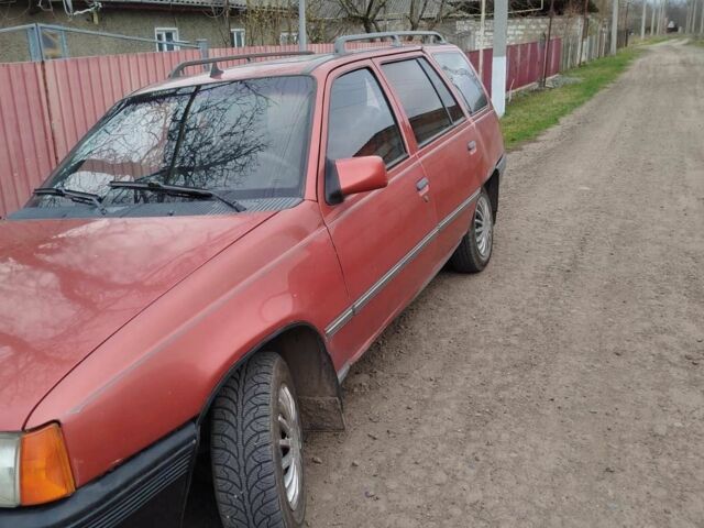 Красный Опель Кадет, объемом двигателя 0 л и пробегом 50 тыс. км за 800 $, фото 1 на Automoto.ua