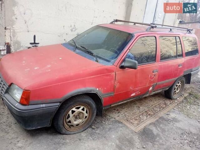 Червоний Опель Кадет, об'ємом двигуна 1.3 л та пробігом 200 тис. км за 400 $, фото 4 на Automoto.ua