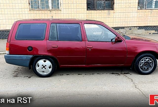 Красный Опель Кадет, объемом двигателя 1.6 л и пробегом 0 тыс. км за 1350 $, фото 3 на Automoto.ua