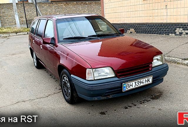 Красный Опель Кадет, объемом двигателя 1.6 л и пробегом 0 тыс. км за 1350 $, фото 4 на Automoto.ua