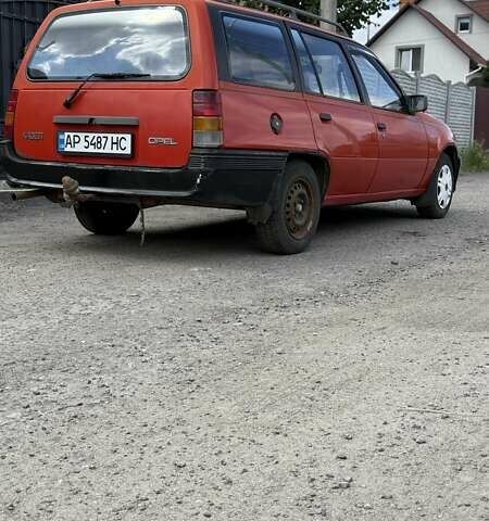 Червоний Опель Кадет, об'ємом двигуна 1.3 л та пробігом 86 тис. км за 1200 $, фото 1 на Automoto.ua