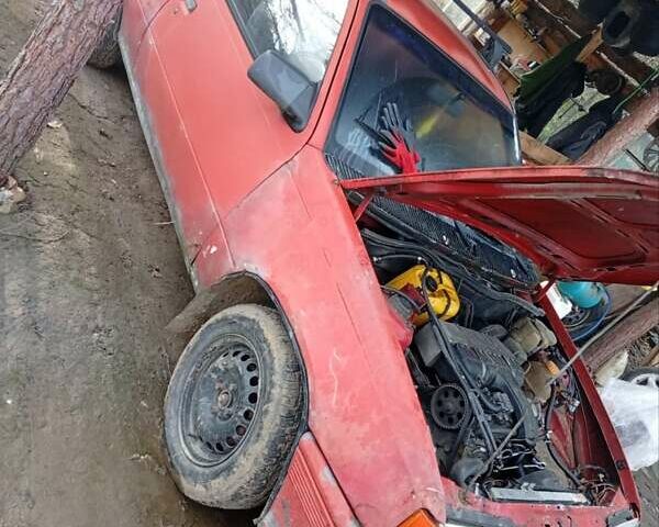 Красный Опель Кадет, объемом двигателя 1.6 л и пробегом 156 тыс. км за 600 $, фото 2 на Automoto.ua