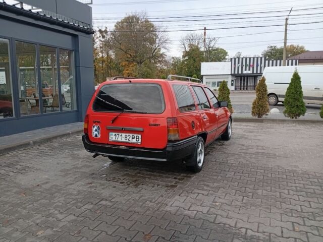 Красный Опель Кадет, объемом двигателя 0 л и пробегом 400 тыс. км за 789 $, фото 4 на Automoto.ua