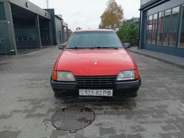 Красный Опель Кадет, объемом двигателя 0 л и пробегом 400 тыс. км за 789 $, фото 3 на Automoto.ua