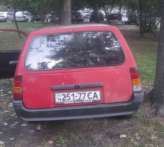 Червоний Опель Кадет, об'ємом двигуна 0 л та пробігом 100 тис. км за 385 $, фото 3 на Automoto.ua