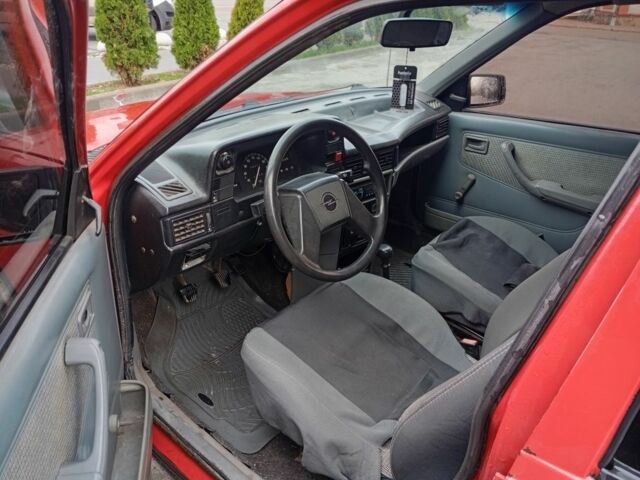 Красный Опель Кадет, объемом двигателя 0 л и пробегом 400 тыс. км за 789 $, фото 7 на Automoto.ua