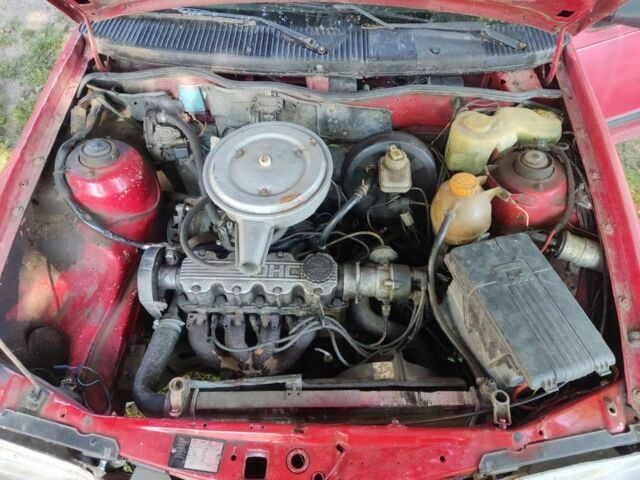 Красный Опель Кадет, объемом двигателя 1.4 л и пробегом 10 тыс. км за 500 $, фото 4 на Automoto.ua