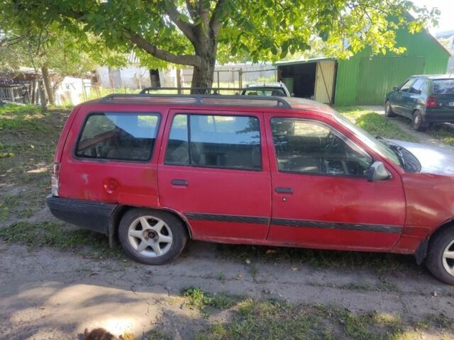 Красный Опель Кадет, объемом двигателя 1.4 л и пробегом 10 тыс. км за 500 $, фото 1 на Automoto.ua