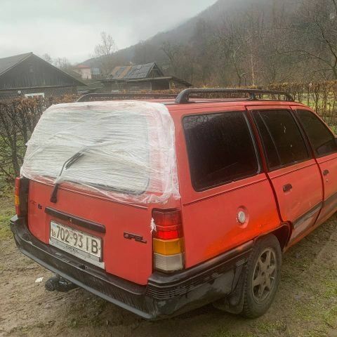 Червоний Опель Кадет, об'ємом двигуна 1.6 л та пробігом 3 тис. км за 350 $, фото 1 на Automoto.ua