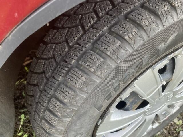 Красный Опель Кадет, объемом двигателя 1.6 л и пробегом 400 тыс. км за 700 $, фото 1 на Automoto.ua