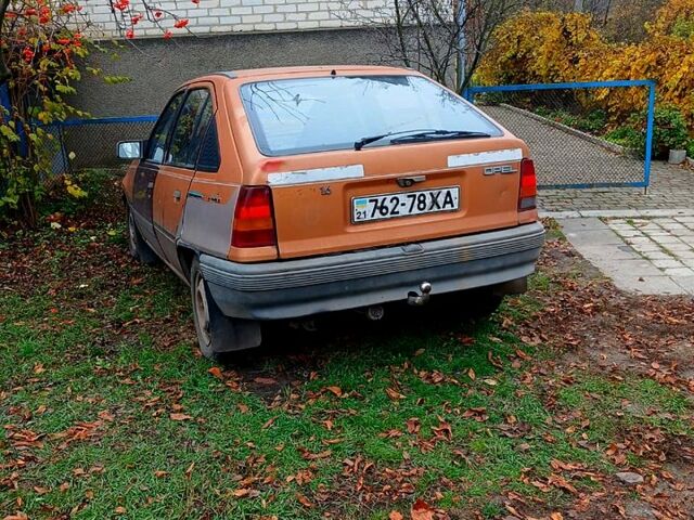 Опель Кадет, объемом двигателя 1.6 л и пробегом 200 тыс. км за 750 $, фото 1 на Automoto.ua