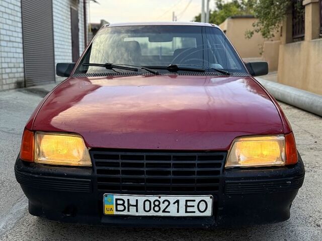 Опель Кадет, объемом двигателя 1.3 л и пробегом 200 тыс. км за 520 $, фото 2 на Automoto.ua