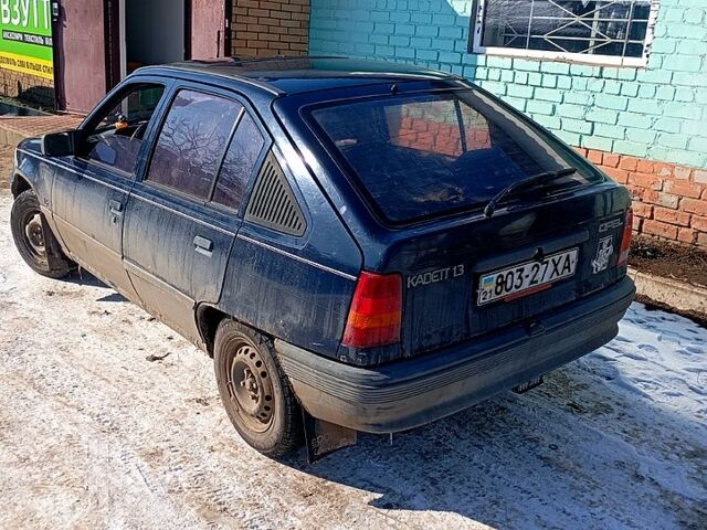Опель Кадет, объемом двигателя 1.3 л и пробегом 0 тыс. км за 800 $, фото 1 на Automoto.ua
