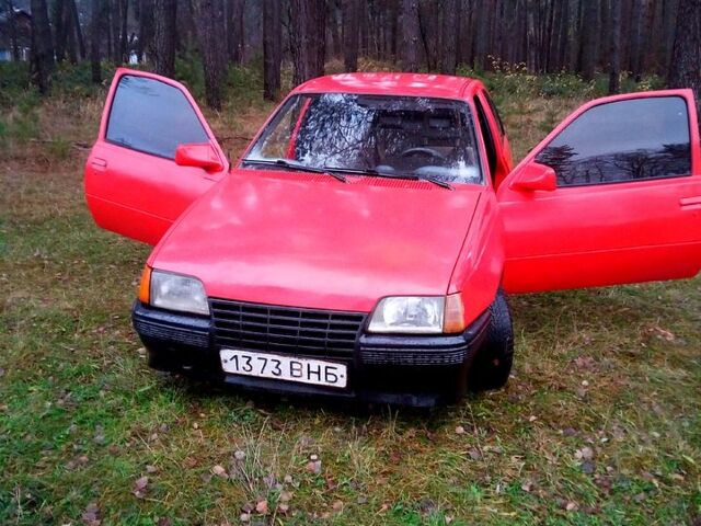 Опель Кадет, объемом двигателя 1.3 л и пробегом 125 тыс. км за 650 $, фото 4 на Automoto.ua