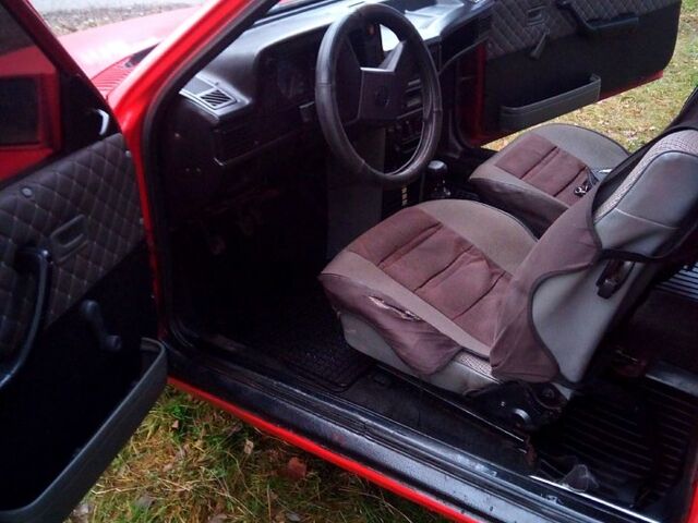 Опель Кадет, объемом двигателя 1.3 л и пробегом 125 тыс. км за 650 $, фото 5 на Automoto.ua