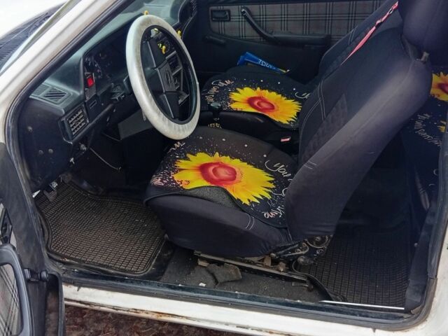 Опель Кадет, об'ємом двигуна 1.3 л та пробігом 300 тис. км за 600 $, фото 2 на Automoto.ua