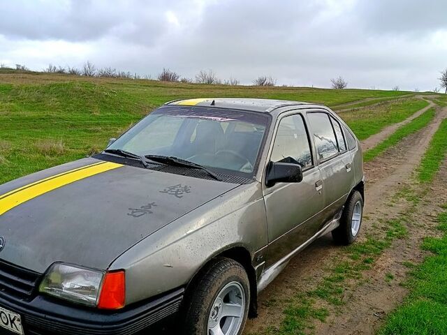 Опель Кадет, объемом двигателя 1.5 л и пробегом 200 тыс. км за 1100 $, фото 1 на Automoto.ua