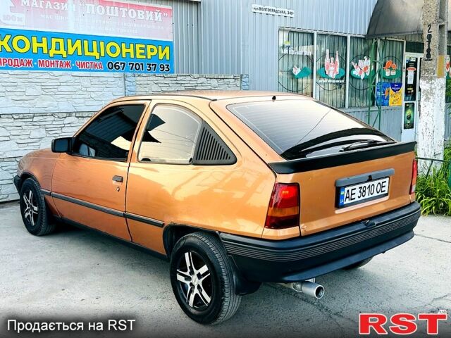 Опель Кадет, объемом двигателя 1.3 л и пробегом 180 тыс. км за 1350 $, фото 4 на Automoto.ua