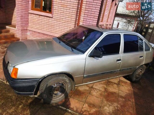 Опель Кадет, объемом двигателя 1.6 л и пробегом 73 тыс. км за 1200 $, фото 3 на Automoto.ua