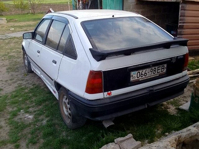 Опель Кадет, объемом двигателя 1.7 л и пробегом 0 тыс. км за 1080 $, фото 1 на Automoto.ua
