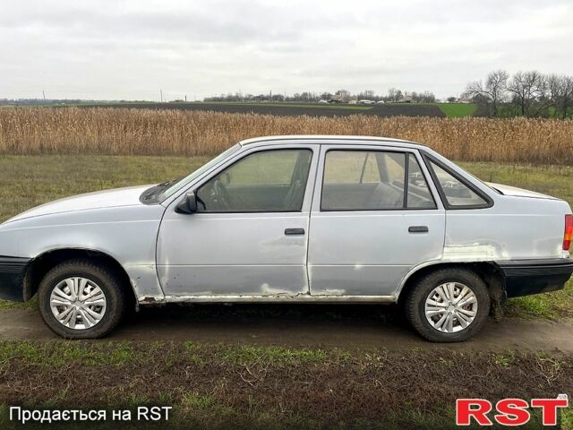 Опель Кадет, объемом двигателя 1.3 л и пробегом 0 тыс. км за 830 $, фото 2 на Automoto.ua