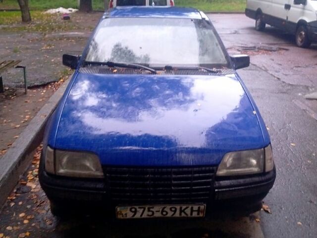 Опель Кадет, объемом двигателя 1.3 л и пробегом 0 тыс. км за 800 $, фото 2 на Automoto.ua