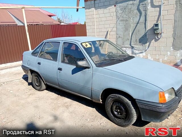 Опель Кадет, объемом двигателя 16 л и пробегом 50 тыс. км за 1100 $, фото 1 на Automoto.ua