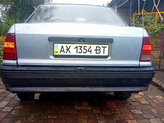 Опель Кадет, объемом двигателя 1.3 л и пробегом 303 тыс. км за 600 $, фото 4 на Automoto.ua