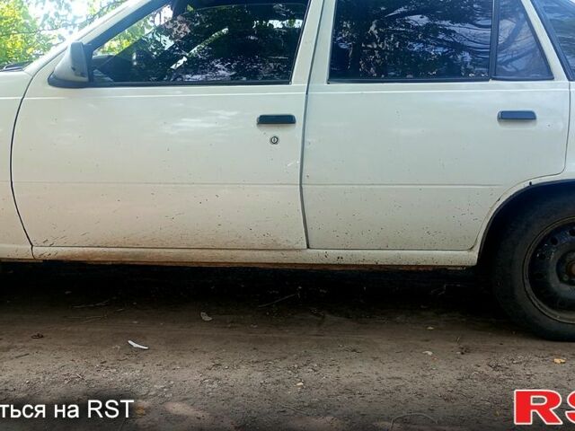 Опель Кадет, объемом двигателя 1.4 л и пробегом 0 тыс. км за 1200 $, фото 6 на Automoto.ua