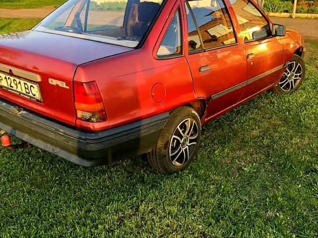 Опель Кадет, объемом двигателя 1.3 л и пробегом 200 тыс. км за 1400 $, фото 2 на Automoto.ua