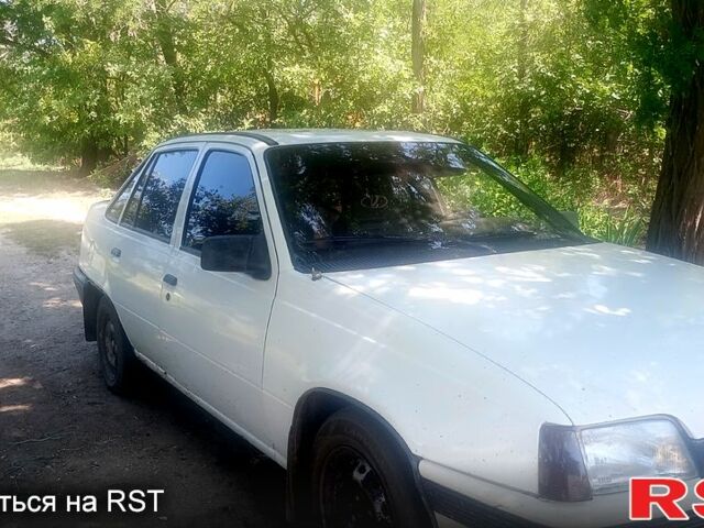 Опель Кадет, объемом двигателя 1.4 л и пробегом 0 тыс. км за 1200 $, фото 1 на Automoto.ua