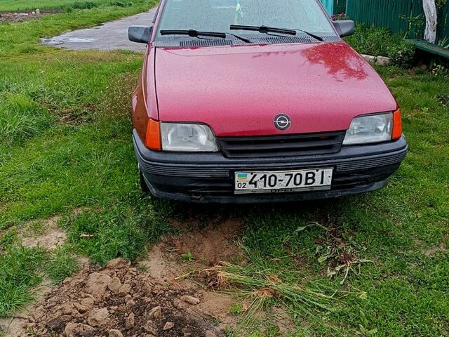 Опель Кадет, об'ємом двигуна 1.8 л та пробігом 303 тис. км за 1500 $, фото 1 на Automoto.ua