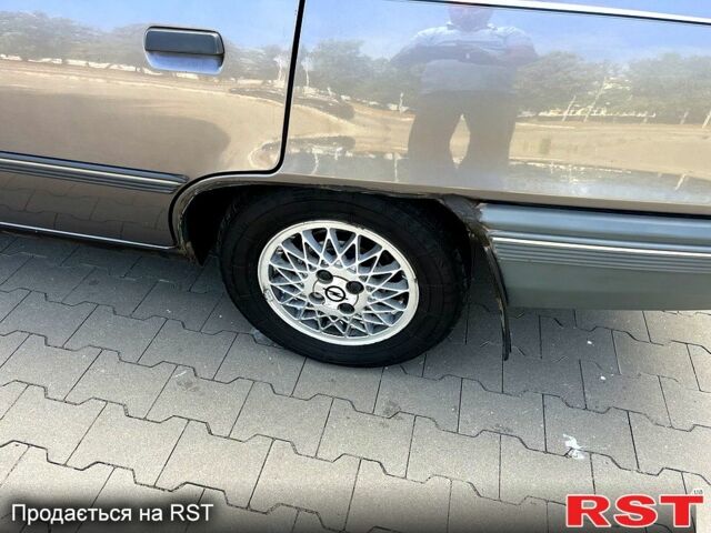 Опель Кадет, объемом двигателя 1.3 л и пробегом 107 тыс. км за 2900 $, фото 4 на Automoto.ua