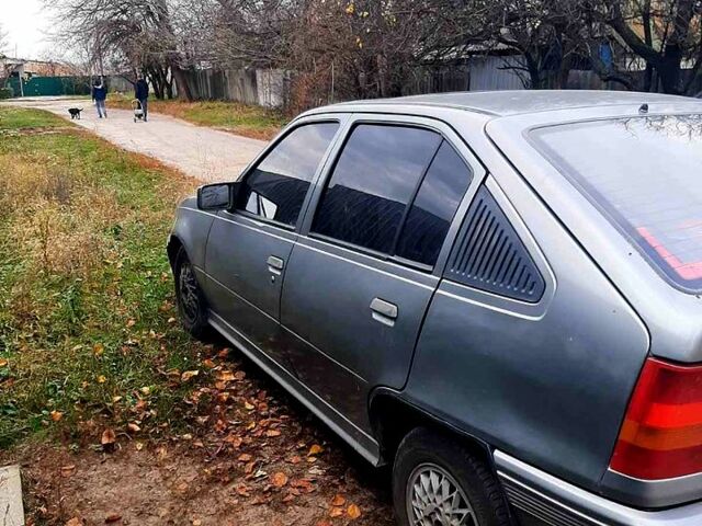 Опель Кадет, объемом двигателя 1.8 л и пробегом 1 тыс. км за 1200 $, фото 1 на Automoto.ua