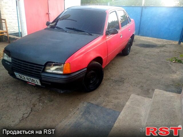 Опель Кадет, объемом двигателя 1.3 л и пробегом 0 тыс. км за 900 $, фото 1 на Automoto.ua