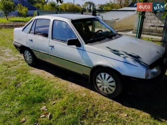 Опель Кадет, объемом двигателя 1.6 л и пробегом 180 тыс. км за 1400 $, фото 6 на Automoto.ua