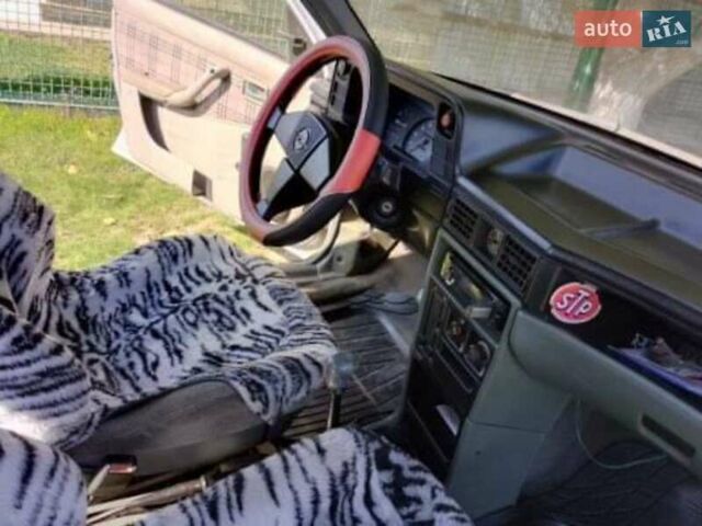 Опель Кадет, объемом двигателя 1.6 л и пробегом 180 тыс. км за 1400 $, фото 7 на Automoto.ua