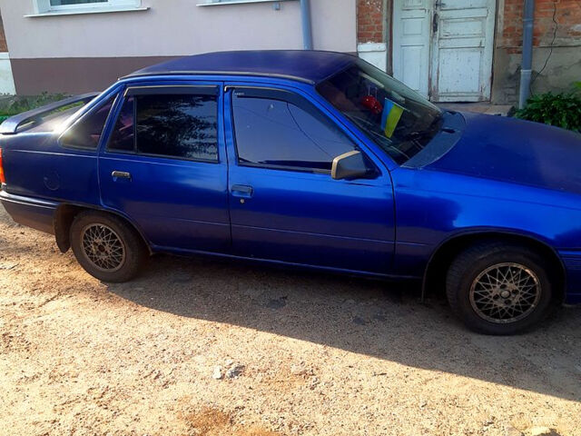 Опель Кадет, объемом двигателя 1.6 л и пробегом 0 тыс. км за 1100 $, фото 5 на Automoto.ua