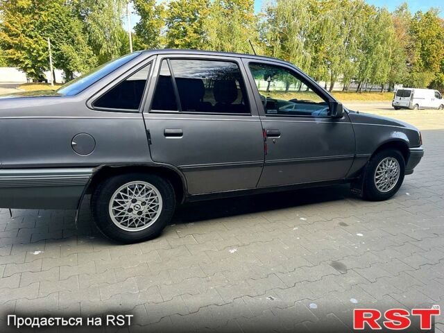 Опель Кадет, объемом двигателя 1.3 л и пробегом 107 тыс. км за 2900 $, фото 3 на Automoto.ua