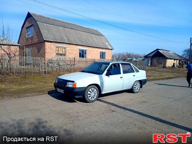 Опель Кадет, об'ємом двигуна 1.3 л та пробігом 1 тис. км за 1300 $, фото 2 на Automoto.ua