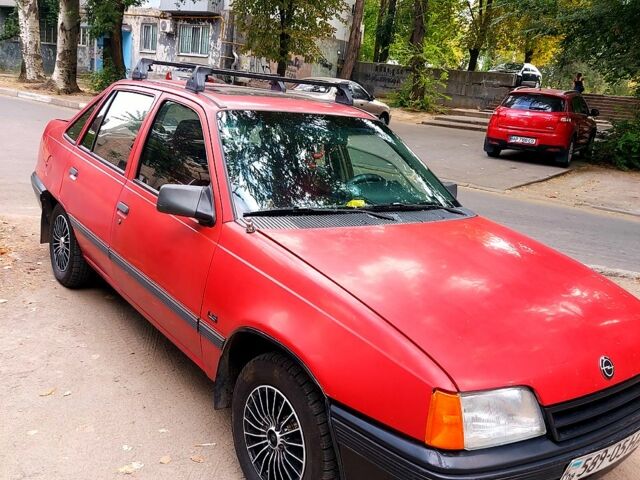 Опель Кадет, объемом двигателя 2 л и пробегом 300 тыс. км за 1670 $, фото 4 на Automoto.ua