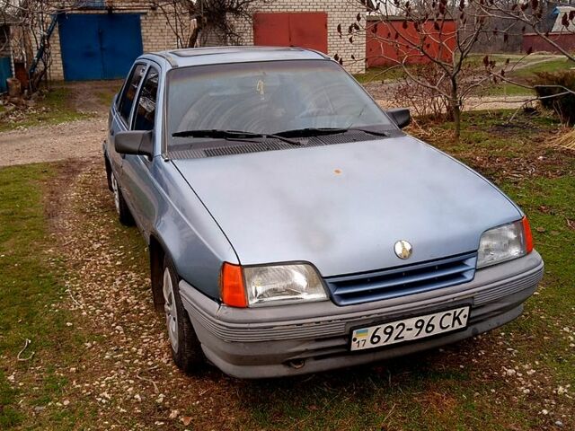 Опель Кадет, объемом двигателя 16 л и пробегом 180 тыс. км за 1450 $, фото 6 на Automoto.ua