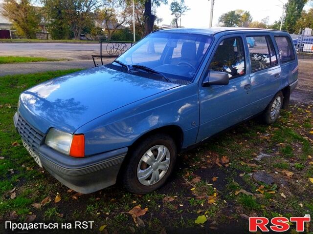 Опель Кадет, объемом двигателя 1.3 л и пробегом 200 тыс. км за 1400 $, фото 2 на Automoto.ua