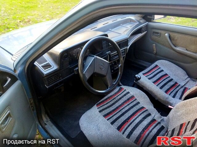 Опель Кадет, объемом двигателя 1.3 л и пробегом 200 тыс. км за 1400 $, фото 6 на Automoto.ua