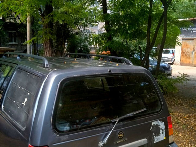 Опель Кадет, объемом двигателя 1.3 л и пробегом 0 тыс. км за 710 $, фото 3 на Automoto.ua