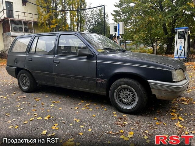 Опель Кадет, объемом двигателя 1.7 л и пробегом 0 тыс. км за 550 $, фото 2 на Automoto.ua