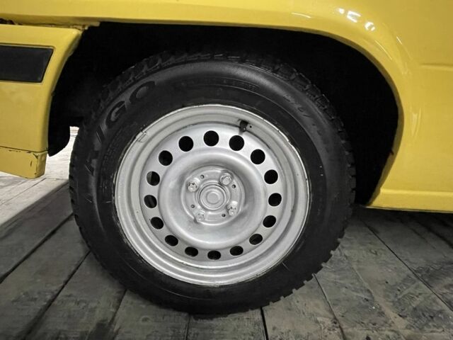 Жовтий Опель Кадет, об'ємом двигуна 1.6 л та пробігом 300 тис. км за 1400 $, фото 10 на Automoto.ua