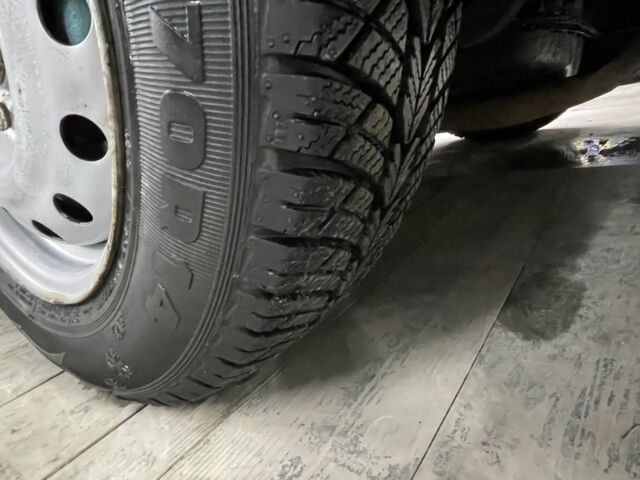 Жовтий Опель Кадет, об'ємом двигуна 1.6 л та пробігом 300 тис. км за 1400 $, фото 9 на Automoto.ua