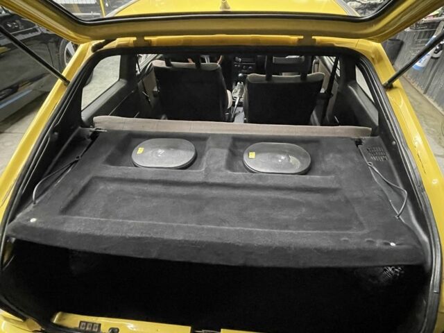 Жовтий Опель Кадет, об'ємом двигуна 1.6 л та пробігом 300 тис. км за 1400 $, фото 7 на Automoto.ua